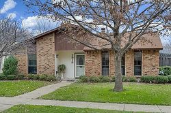 Pre-foreclosure in  VILLA SUR TRL Dallas, TX 75228