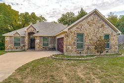 Pre-foreclosure in  LADY LN Duncanville, TX 75116