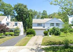 Pre-foreclosure in  NEWBURY DR Cleveland, OH 44118