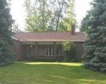 Pre-foreclosure in  CHAPEL HILL DR Lima, OH 45805