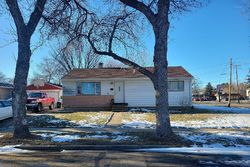 Pre-foreclosure in  19TH ST NW Minot, ND 58703