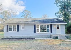 Pre-foreclosure in  N FIRST AVE New Bern, NC 28560