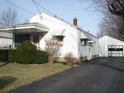 Pre-foreclosure in  71ST ST Niagara Falls, NY 14304