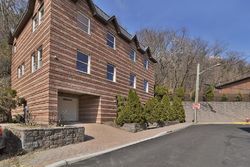 Pre-foreclosure Listing in W 19TH ST WEEHAWKEN, NJ 07086