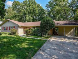 Pre-foreclosure in  LONG PINE TRL Potomac, MD 20854