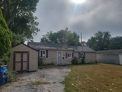 Pre-foreclosure in  VAIL AVE Toledo, OH 43623