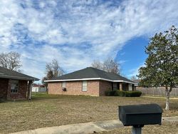 Pre-foreclosure in  COTTON WOOD ST Deridder, LA 70634