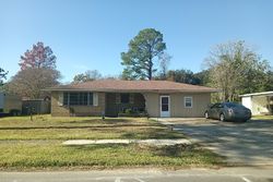 Pre-foreclosure in  CHARLOTTE DR Baton Rouge, LA 70814