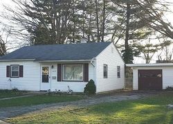 Pre-foreclosure in  BUELL CT Aurora, IL 60506