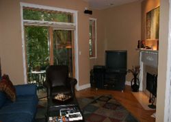 Pre-foreclosure in  N HUDSON AVE  Chicago, IL 60610