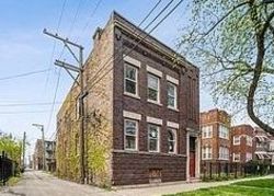 Pre-foreclosure in  S RHODES AVE Chicago, IL 60637
