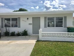 Pre-foreclosure in  NW 75TH DR Fort Lauderdale, FL 33321