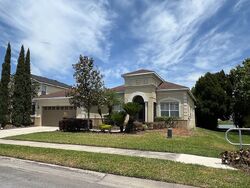 Pre-foreclosure in  WINNIPEG DR Lakeland, FL 33805