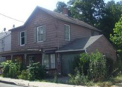 Pre-foreclosure Listing in E GRAND ST HAMPTON, NJ 08827