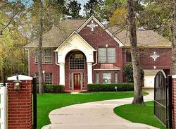 Pre-foreclosure in  LAKE FOREST DR Conroe, TX 77384