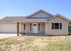 Pre-foreclosure in  MAHOGANY LN Sweet Home, OR 97386