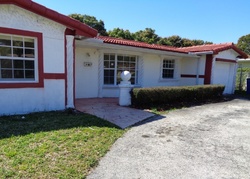 Pre-foreclosure in  NW 27TH ST Fort Lauderdale, FL 33311