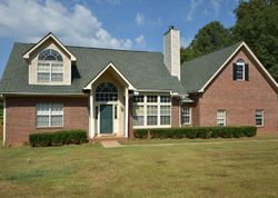 Pre-foreclosure in  CANDLEWOOD CIR Blythewood, SC 29016