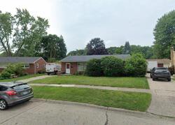 Pre-foreclosure in  GREENBUSH RD Wayne, MI 48184