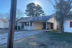 Pre-foreclosure in  BROOKSIDE CIR Paragould, AR 72450