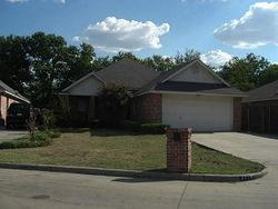 Pre-foreclosure in  CINDY DR Fort Worth, TX 76111
