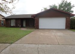 Pre-foreclosure in  NE HIGHLANDER CIR Lawton, OK 73507