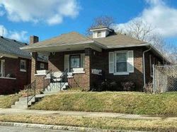 Pre-foreclosure in  S 31ST ST Louisville, KY 40211