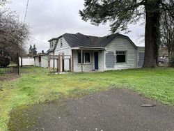 Pre-foreclosure in  WARD DR NE Salem, OR 97305