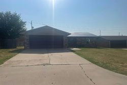 Pre-foreclosure in  SW 60TH ST Lawton, OK 73505