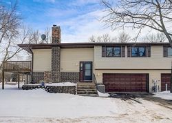 Pre-foreclosure in  CAVELL RD Minneapolis, MN 55438