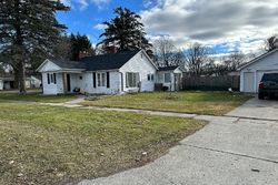 Pre-foreclosure Listing in EVERGREEN ST SHERIDAN, MI 48884