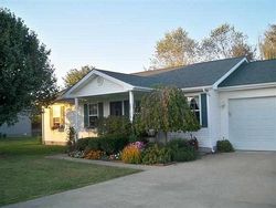 Pre-foreclosure in  VALLEY VIEW DR Vine Grove, KY 40175
