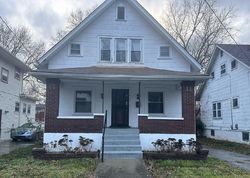 Pre-foreclosure in  LINDELL AVE Louisville, KY 40211