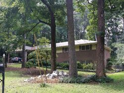 Pre-foreclosure in  DELANIE CT Stone Mountain, GA 30083