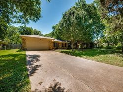 Pre-foreclosure in  FULTON DR Irving, TX 75060