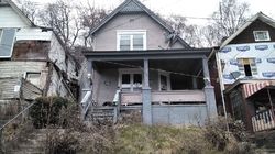 Pre-foreclosure in  3RD ST Charleroi, PA 15022