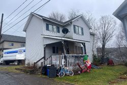 Pre-foreclosure in  DIXON AVE Carbondale, PA 18407