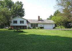 Pre-foreclosure in  WASHINGTON ST Chagrin Falls, OH 44023