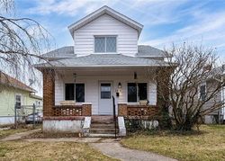 Pre-foreclosure in  SPRINGMONT AVE Dayton, OH 45420
