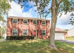 Pre-foreclosure in  SANDPIPER LN Dayton, OH 45424