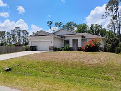 Pre-foreclosure in  BELLADONNA AVE North Port, FL 34286