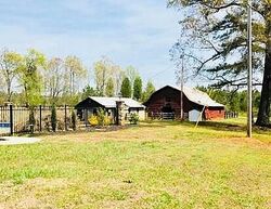Pre-foreclosure in  MOUNTAIN SPRINGS RD West Union, SC 29696