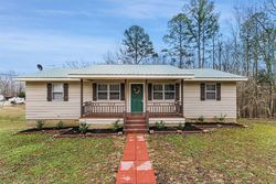Pre-foreclosure Listing in DIGGS RD PINSON, TN 38366