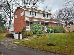 Pre-foreclosure in  MEADOW GATE DR Murrysville, PA 15668
