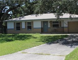 Pre-foreclosure in  TIMBERCREEK LOOP W Lakeland, FL 33805
