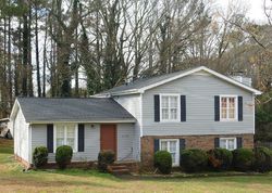 Pre-foreclosure in  MOUNTAIN GLEN TRCE Snellville, GA 30039