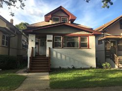 Pre-foreclosure in  W CUYLER AVE Chicago, IL 60641