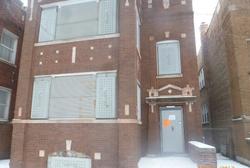 Pre-foreclosure in  S CORNELL AVE Chicago, IL 60649