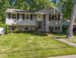 Pre-foreclosure in  GEORGETOWN RD Blackwood, NJ 08012