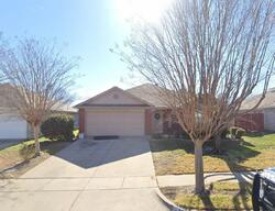 Pre-foreclosure in  BAHAR DR Arlington, TX 76010